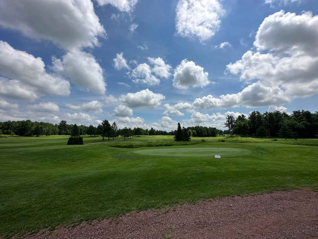 Top 10 des plus beaux terrains de golf autour de Montréal : mes coups de cœur